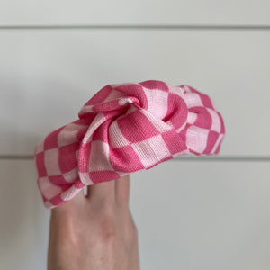 Knotted Hot Pink Checker