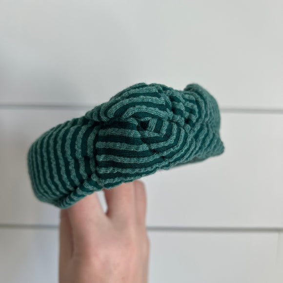 Knotted Evergreen Chunky Rib